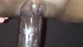 Desi Bhabhi, Üvey Kardeşiyle Arkadan 18+ Genç Seks Yapıyor