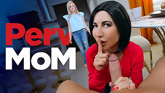 Depilado E Pronto: A Viagem Selvagem Da Pervmom Em Alta Definição