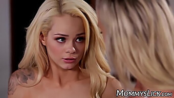 Elsa Jean Thỏa Mãn Bản Thân Và Khám Phá Thân Mật Trong Một Buổi Tự Sướng Gợi Cảm