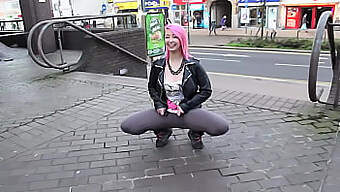 A Stunning And Provocative Woman Exposes Her Rear End Outdoors While Urinating In Her Lower Limbs, Appealing To Foot Fetish Enthusiasts