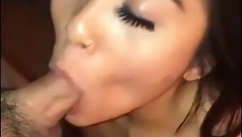 Bạn Gái Châu Á Cho Một Màn Blowjob Tuyệt Đẹp Và Nhận Tinh Trùng