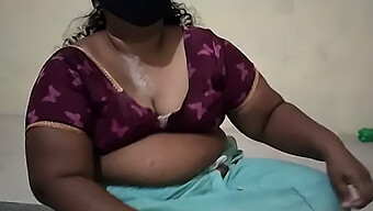 Gadis India Dengan Puting Susu Besar Mendapatkan Handjob Dalam Video Panas