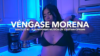 A Adolescente Amadora Vengase Morena Dá Uma Performance De Dança Sexy E Um Boquete Hardcore