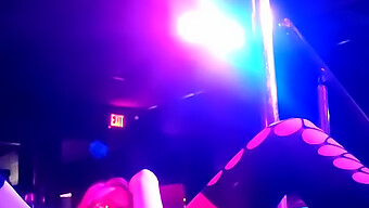 A Las Vegas Striper Shows Off Her Nude Body And Pole Dancing Skills On Stage