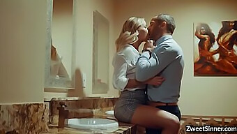 Jessa Rhodes, the female CEO, unexpectedly met her hidden paramour at a nearby tavern and initiated an intense bathroom romp.