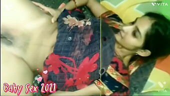 Saudara Tiri Berkontol Besar Memuaskan Gadis India Yang Horny Dengan Pantat Besar