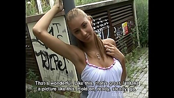 Amateur Jana'S Public Romp In Czech Streets