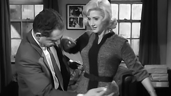 Vintage Retrò: La Deliziosa Liz Fraser Nel Porno Classico