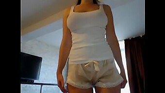 Fosta Iubită Văzută Pe Webcam, Mai Multe Camgirls Amatoare Pe Hotxxxcams.Com